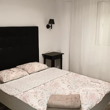 Apartament Plaza Manila *